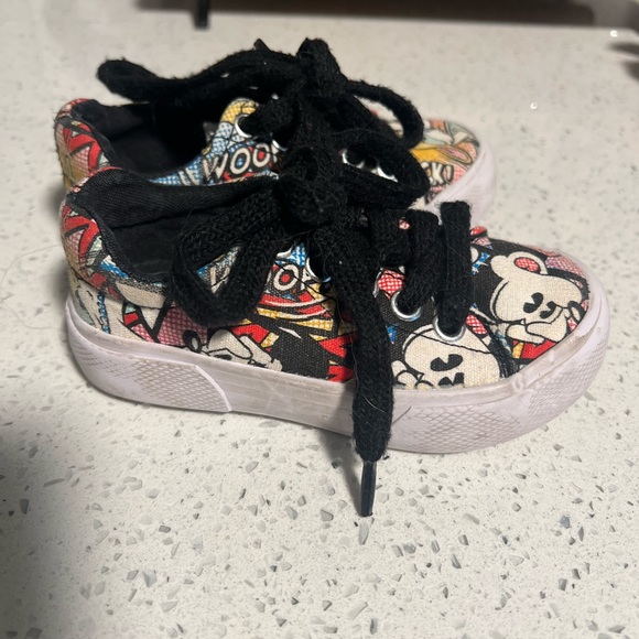 Disney Toddler Mickey Mouse and friends shoes - Picture 2 of 5